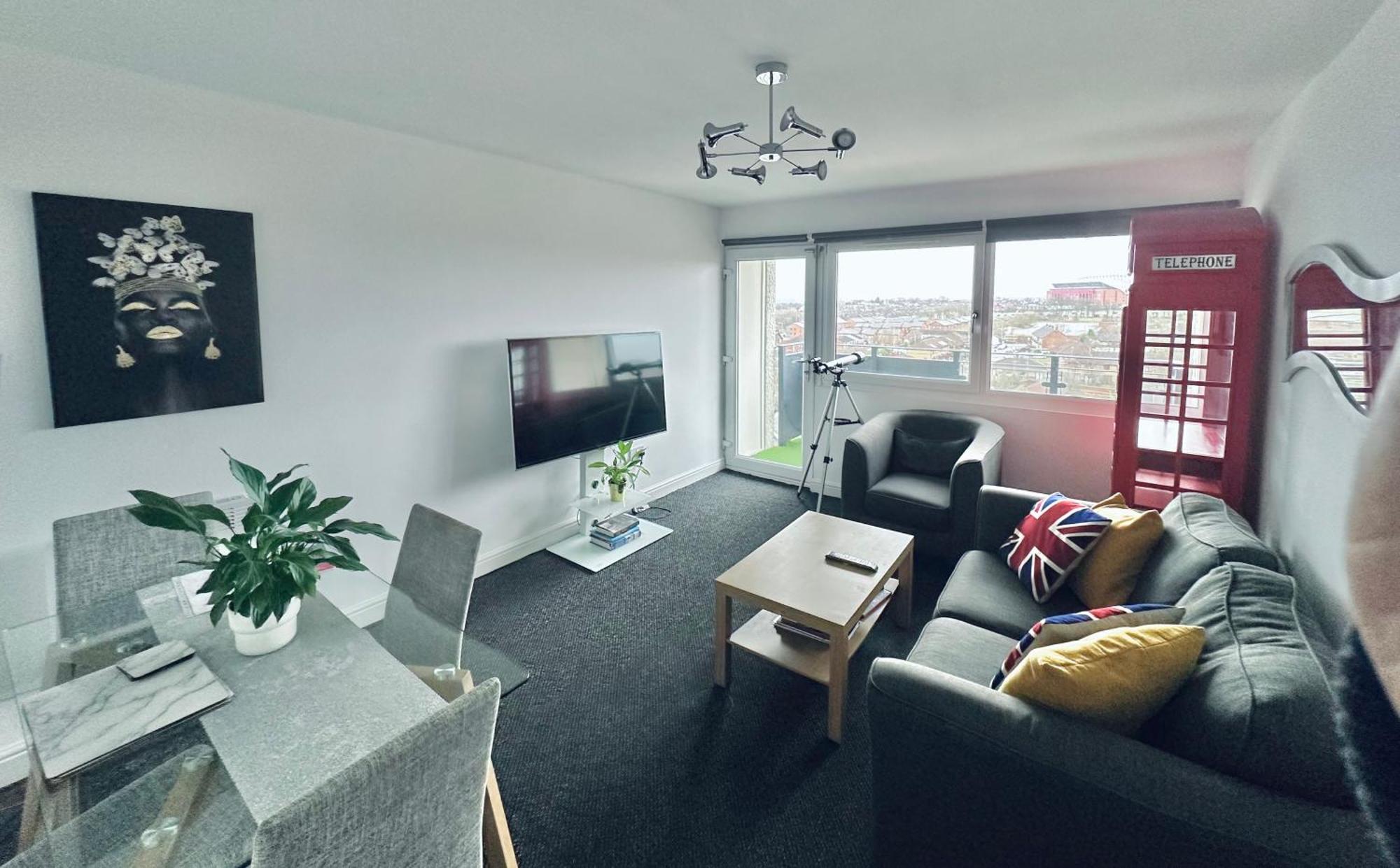 Unique View Of Anfield Stadium - Charming 2 Bedroom Apartment In Liverpool With Parking المظهر الخارجي الصورة