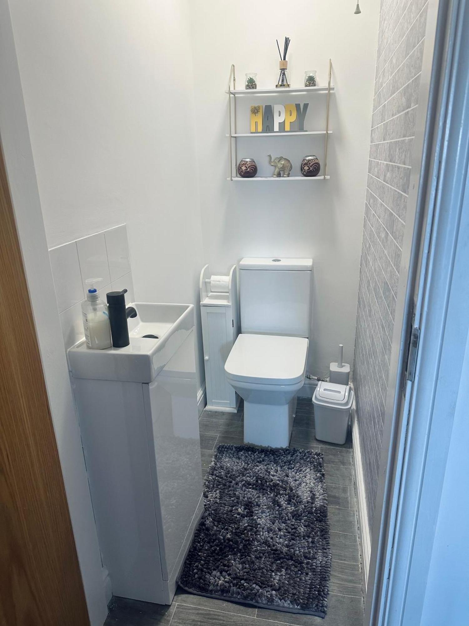 Unique View Of Anfield Stadium - Charming 2 Bedroom Apartment In Liverpool With Parking المظهر الخارجي الصورة